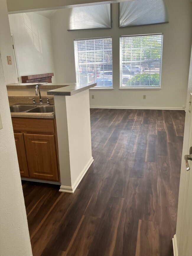 Huntington Ridge Apartments