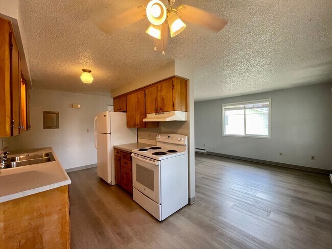 Photo - 1831 E Marshall Ave Unidad 04
