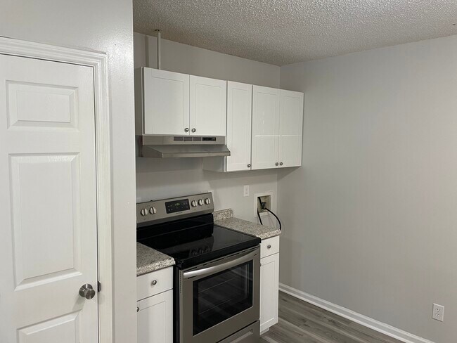 Photo - 100 E Main St Unidad 6