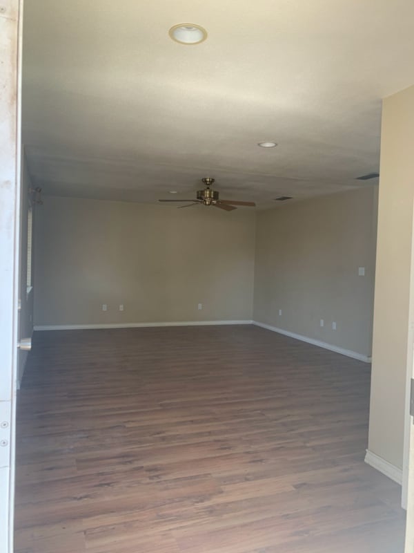 Photo - 917 N Hancock Ave