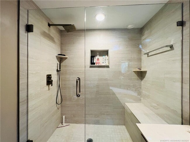 Photo - 221 NE Plantation Rd Unit 215