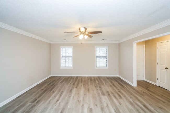 Photo - 7130 Larkfield Rd