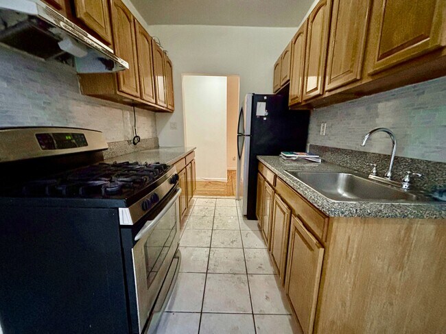 Photo - 30 Dongan Pl Unit 5J