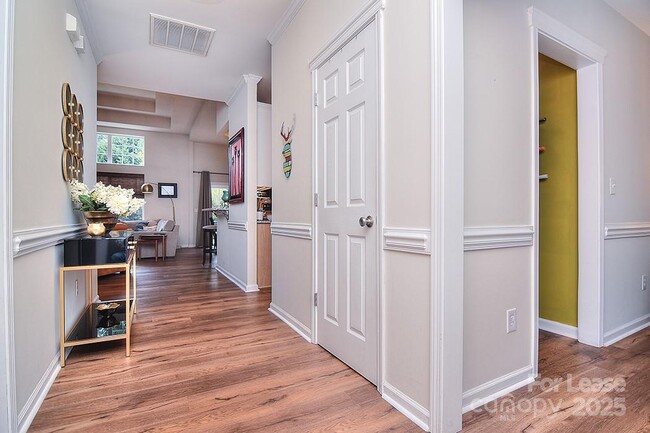 Photo - 1116 Sarandon Dr