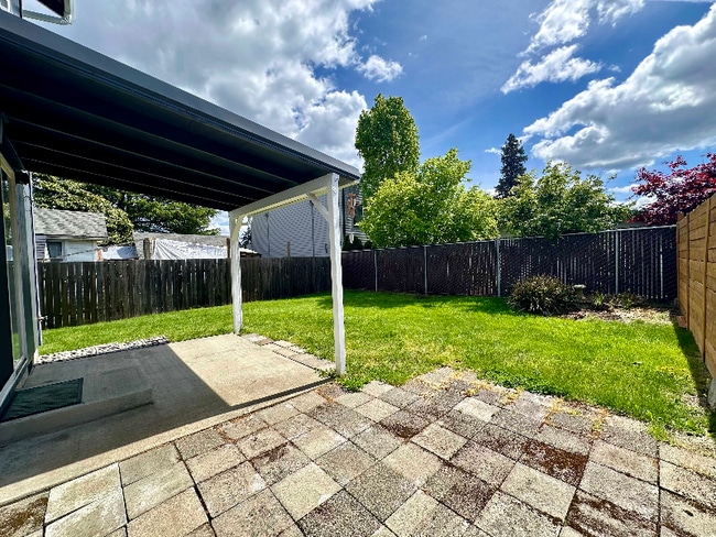 Photo - 155 W Berkeley St