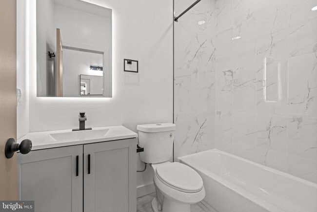 Photo - 12 Stonybrook Dr