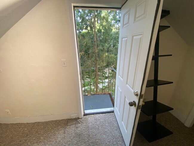 Photo - 259 Beacon St Unit R