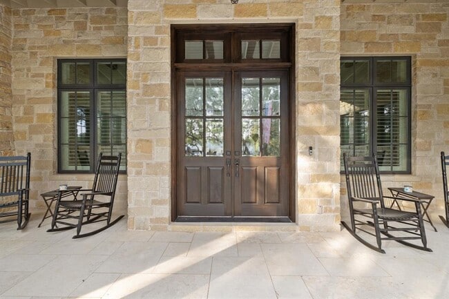 Photo - 1909 Knights Chance Ln