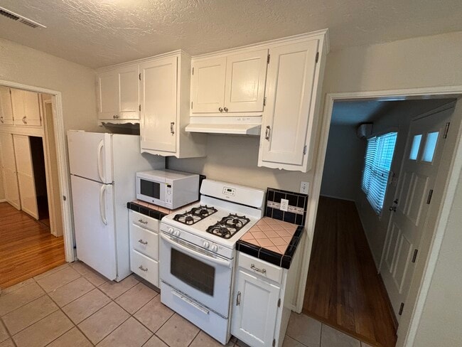 Photo - 2632 A St Unidad 2632 A St