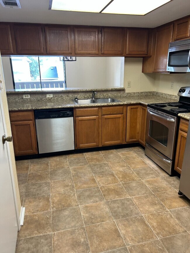 Photo - 4444 N Victory Dr Unit True