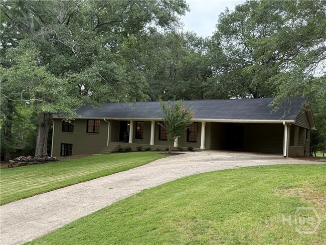 Photo - 185 Landor Dr