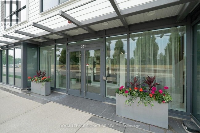 Photo - 301 Sea Ray Ave Unité C305