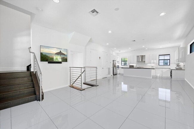 Photo - 4121 Faraday Wy