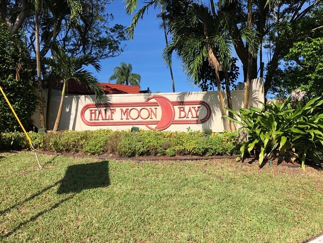7030 Half Moon Cir Unit 121