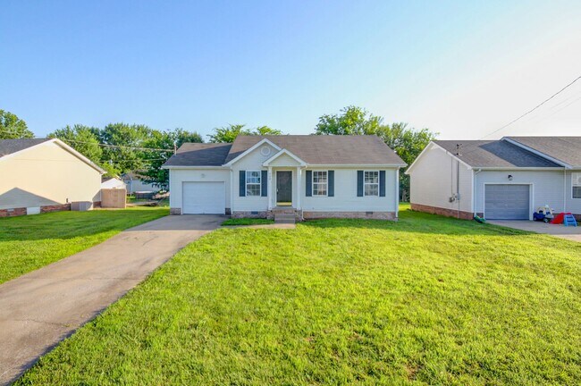 Close to Post! - Close to Post! House