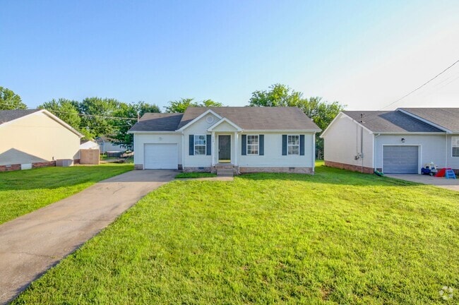 Building Photo - Close to Post! Rental
