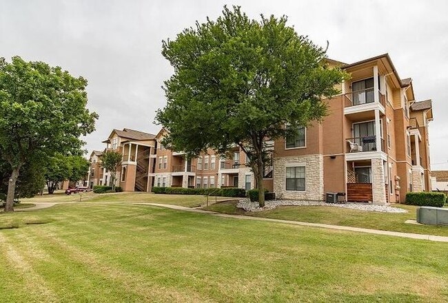 Photo - 901 US-80 Unit b1