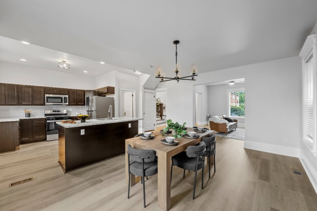 Photo - 6014 Westminster Pl