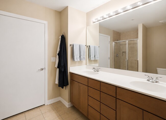 Photo - 845 N Kingsbury St Unit 514