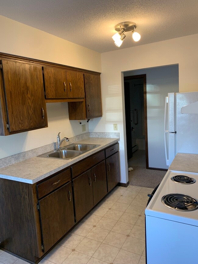 Unit 6 - Kitchen (1)