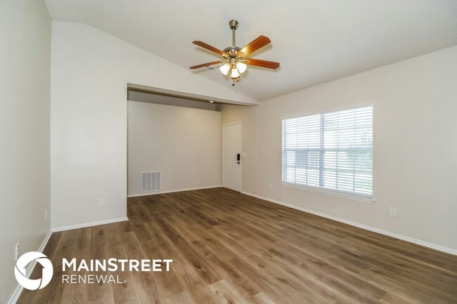Photo - 1350 Gerry Rd SW