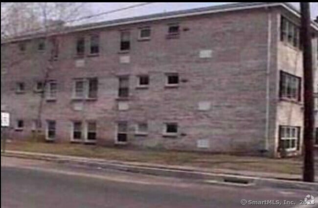 Building Photo - 179 Elm St Unit 4 Rental