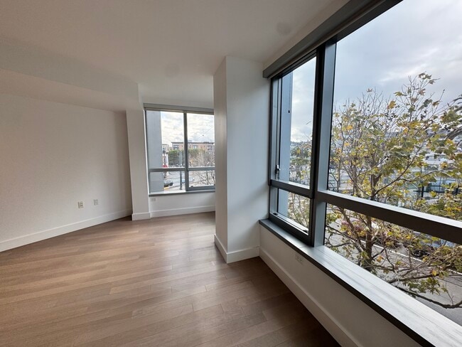 Photo - 8 Buchanan-301 Unit 301