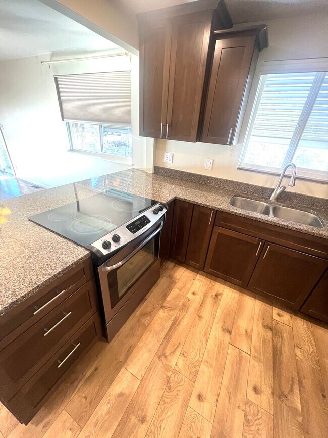 Photo - 701 S 19th Ave Unit 701 S 19th A