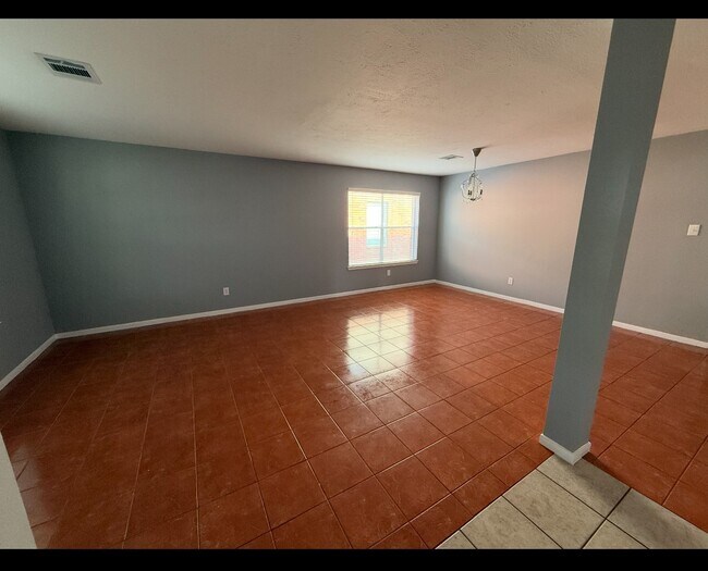 Photo - 16939 Watering Oaks Ln