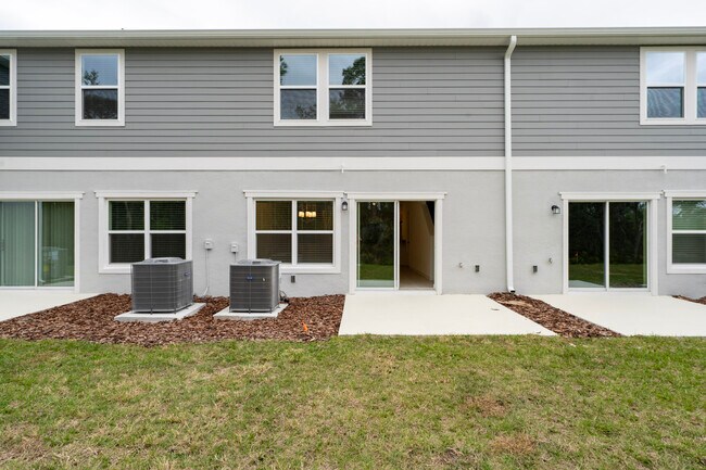 Photo - 2814 Raindrop Run St