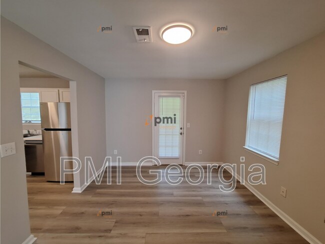 Photo - 8170 Autumn Green Dr