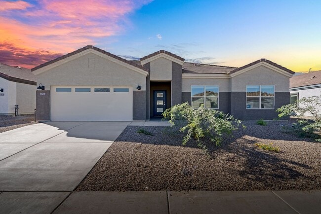Building Photo - 12437 W Old Farm Dr