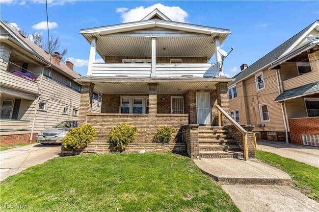 Building Photo - 825 Alhambra Rd Unit DN Rental
