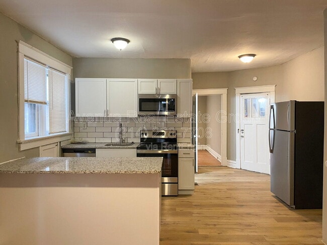 Photo - 2139 Alfred Ave