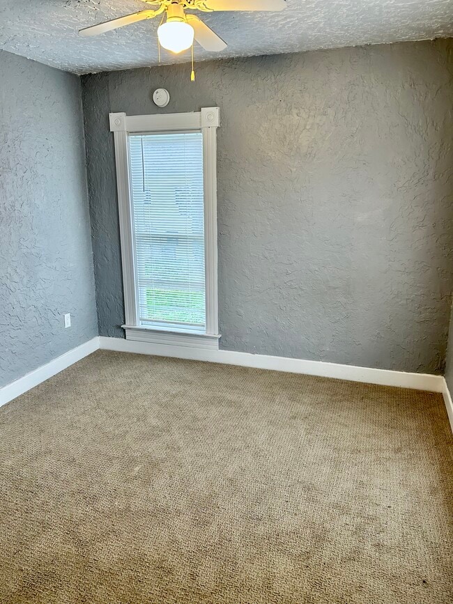 Photo - 323 1st Ave S Unit 03