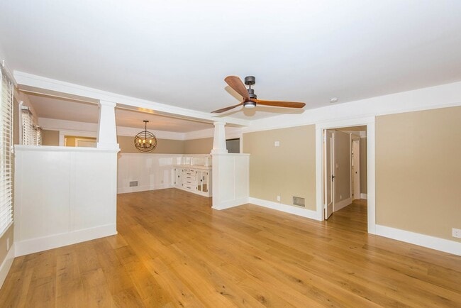 Photo - 306 N Shaffer St