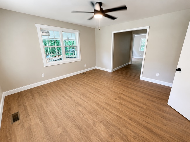 Photo - 631 Medlin Rd NW