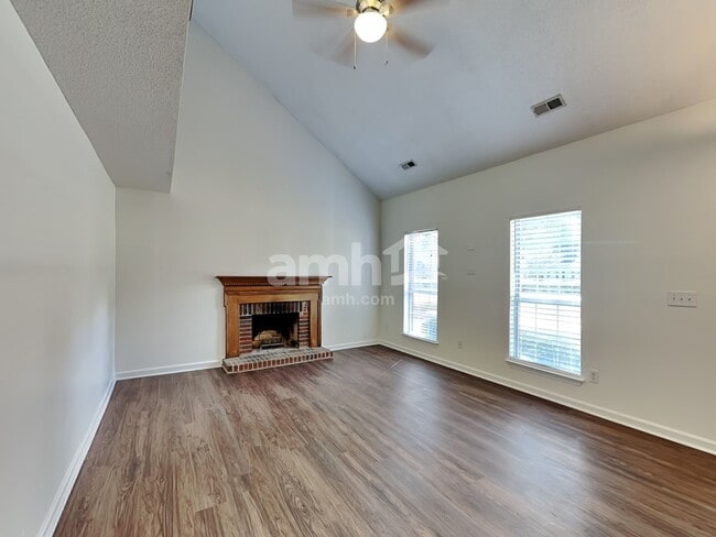 Photo - 3402 Mayhurst Dr