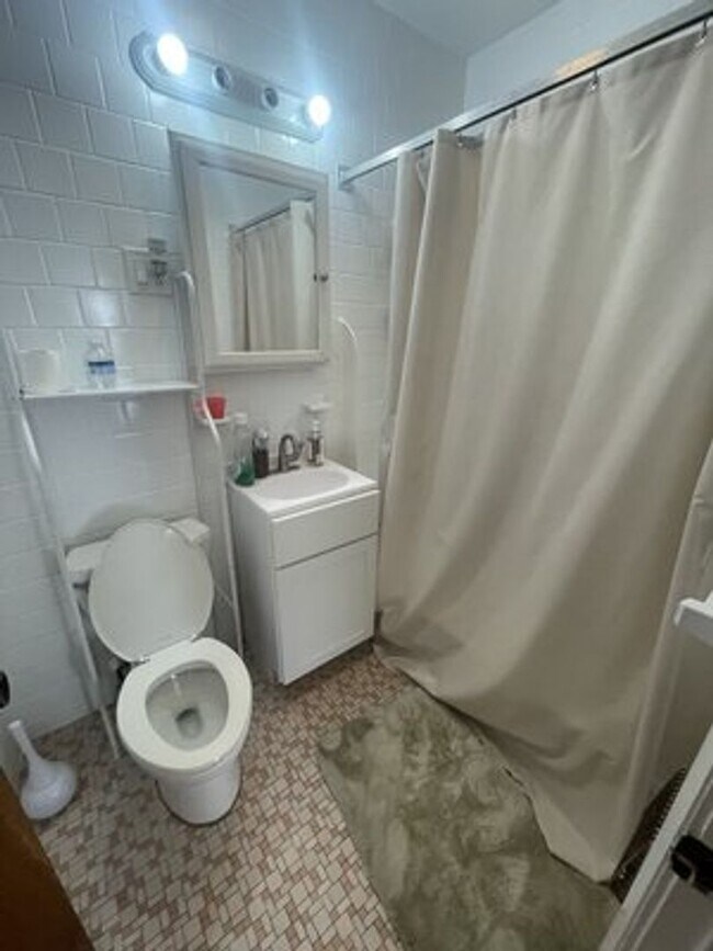 Photo - Bright & Spacious 1-Bedroom with Heat & Hot Water Included – Pet Friendly!