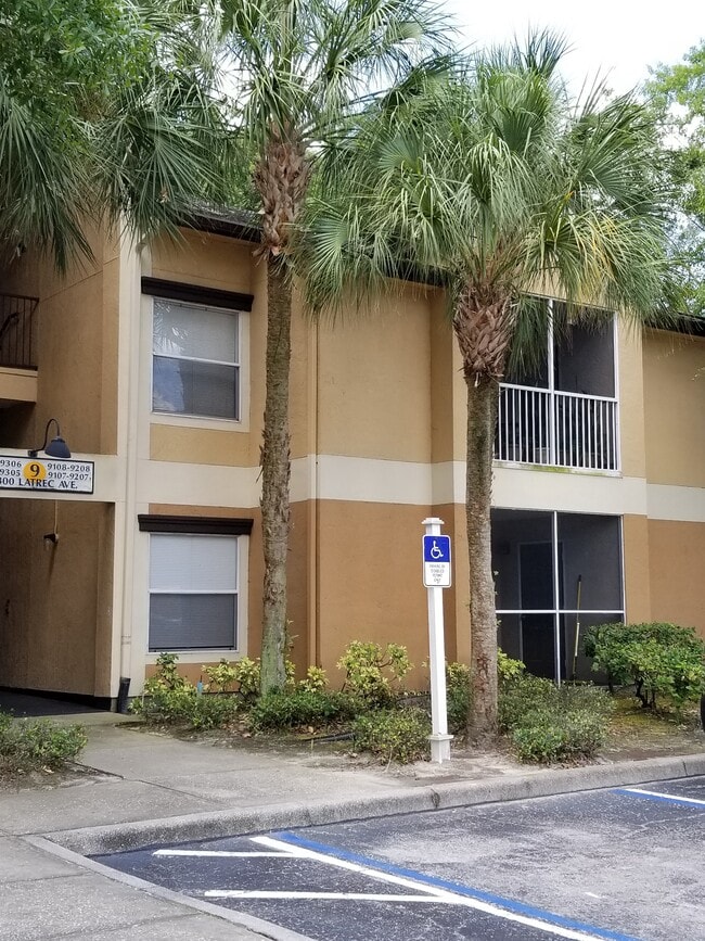 Building Photo - 8800 Latrec Ave Unit 107 Rental