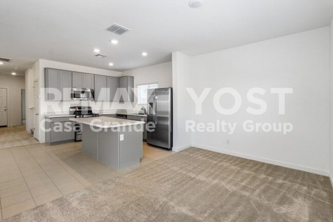 Photo - Big Space, Big Backyard, Big Move in special!