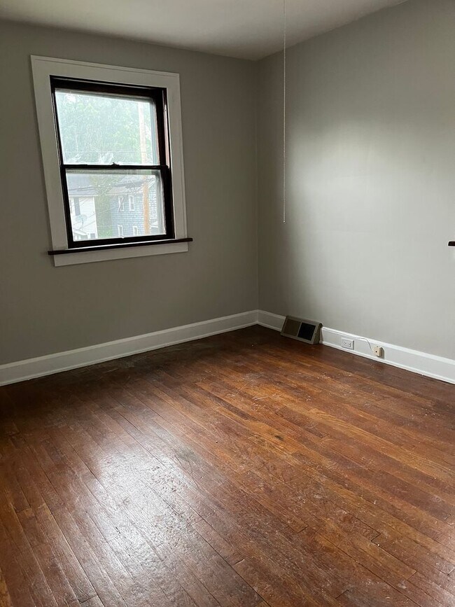 Photo - 10614 Avon Ave