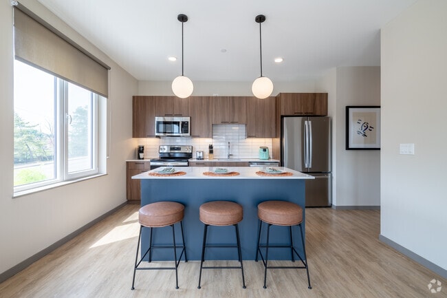 4BR, 3BA - Kitchen