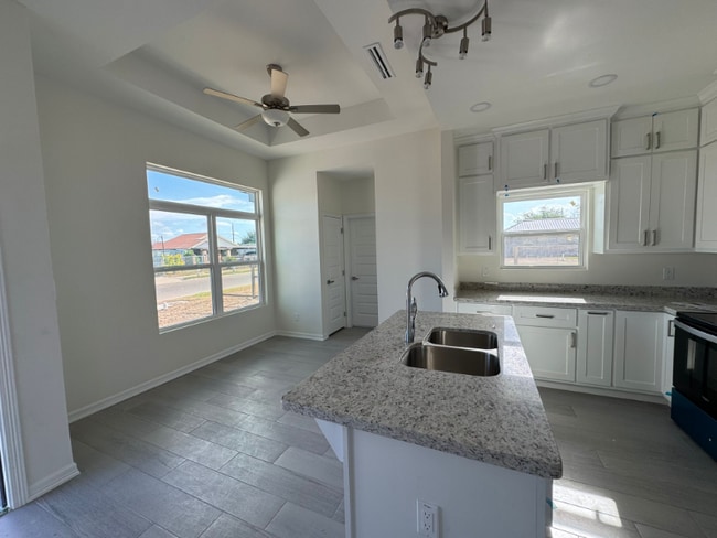 Photo - 3218 Nancy St