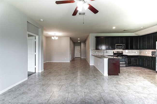 Building Photo - 29319 Dunns Creek Ct
