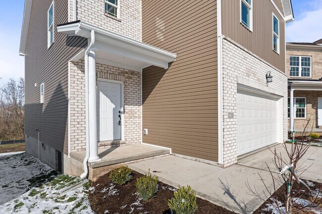 Photo - 120 Lambert Fld