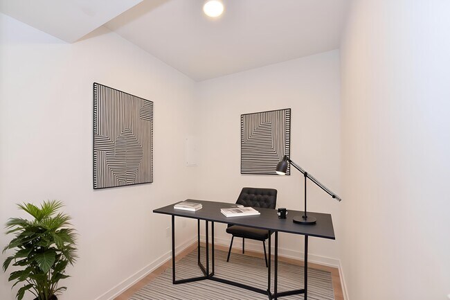 Photo - 150-150 Logan Ave