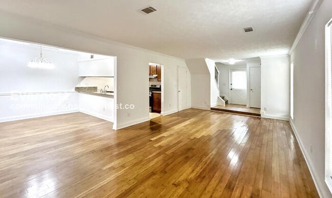 Photo - 6387 E Windsor Ln