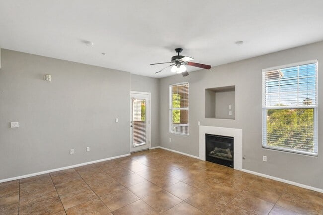 Photo - 3 Bedroom North Las Vegas Condo Convenient...
