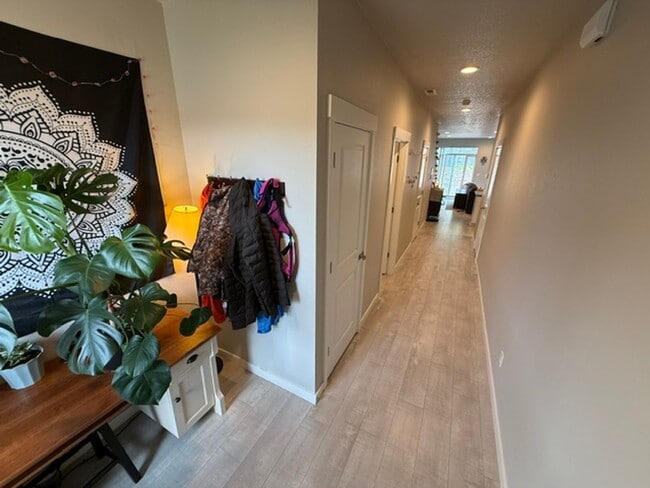 Photo - Air Conditioned 3 Bed 2.5 Bath